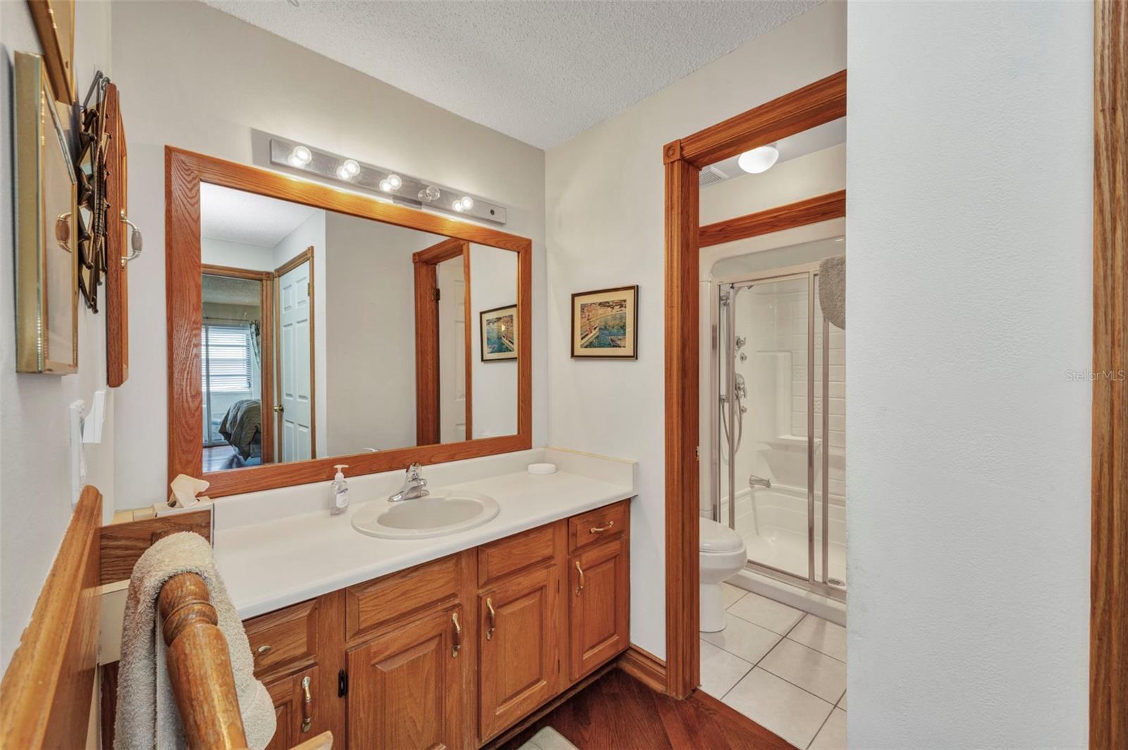 Image 15 of 58 For 22375 Edgewater Drive 255