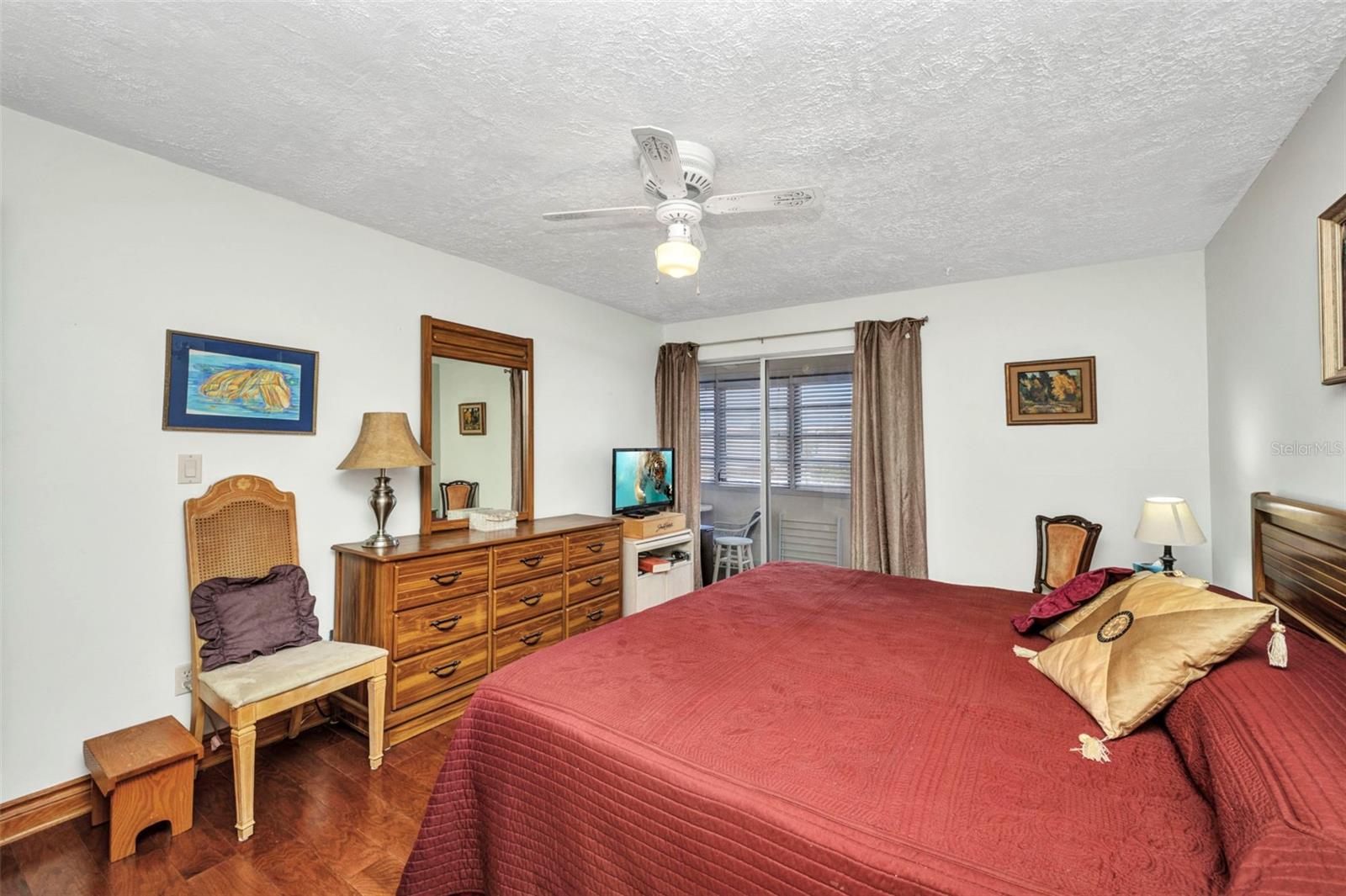 Image 25 of 58 For 22375 Edgewater Drive 255