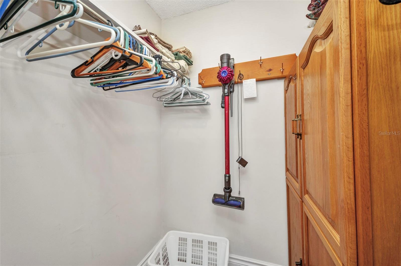 Image 31 of 58 For 22375 Edgewater Drive 255