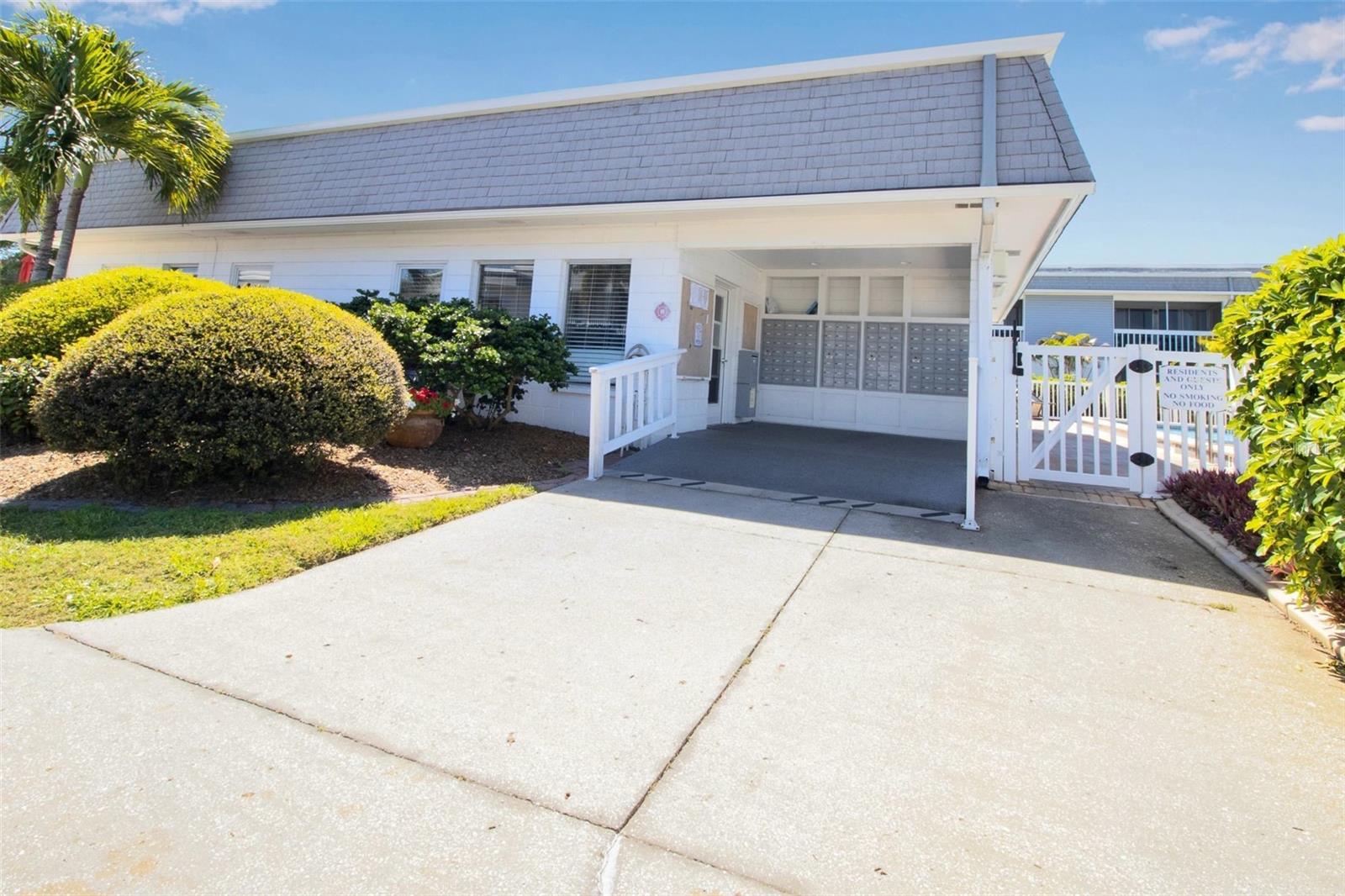 Image 38 of 58 For 22375 Edgewater Drive 255
