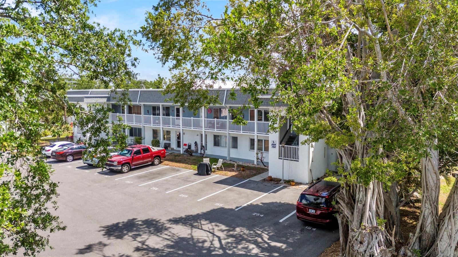 Image 48 of 58 For 22375 Edgewater Drive 255