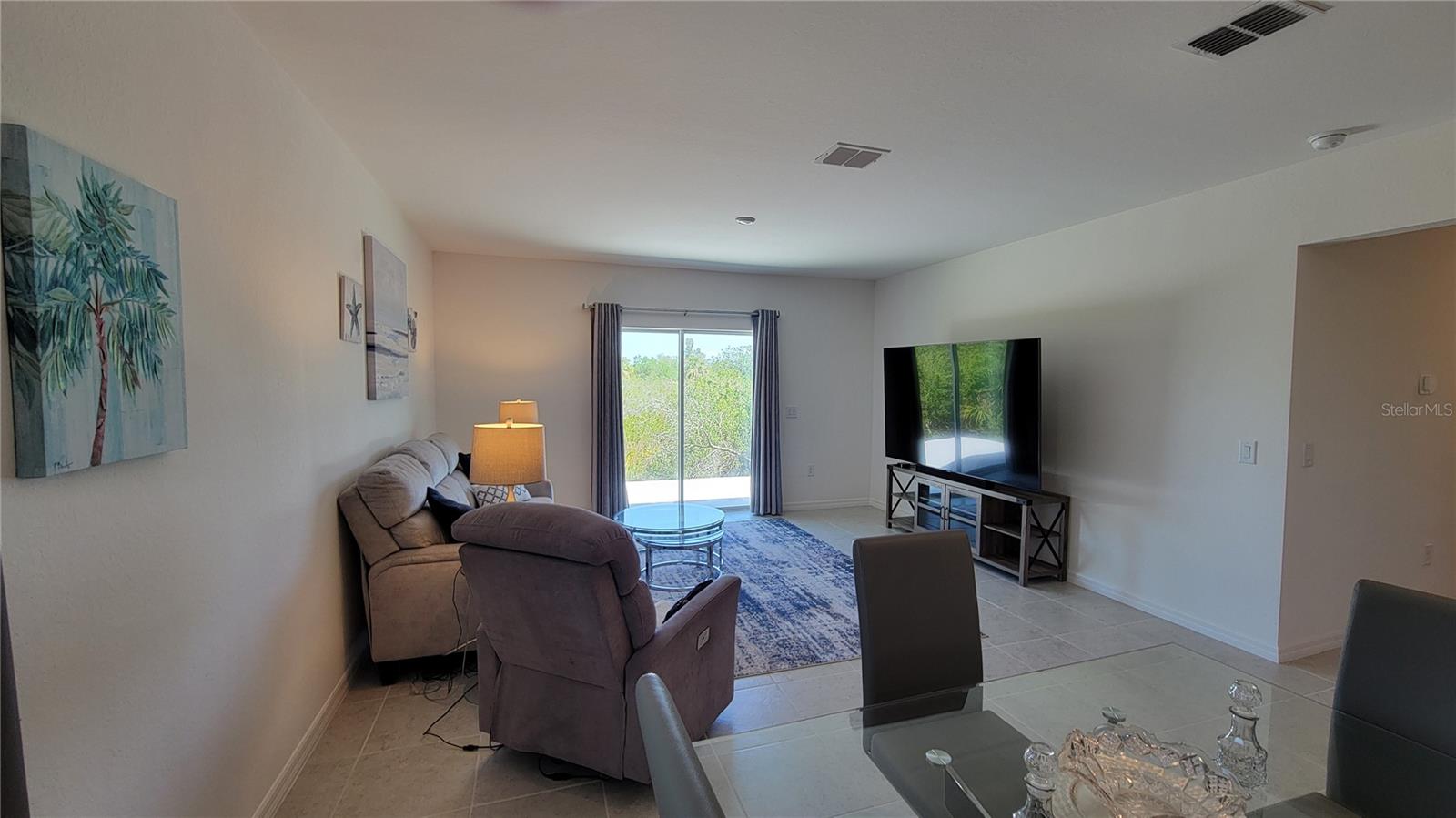 Image 9 of 32 For 26456 View Drive