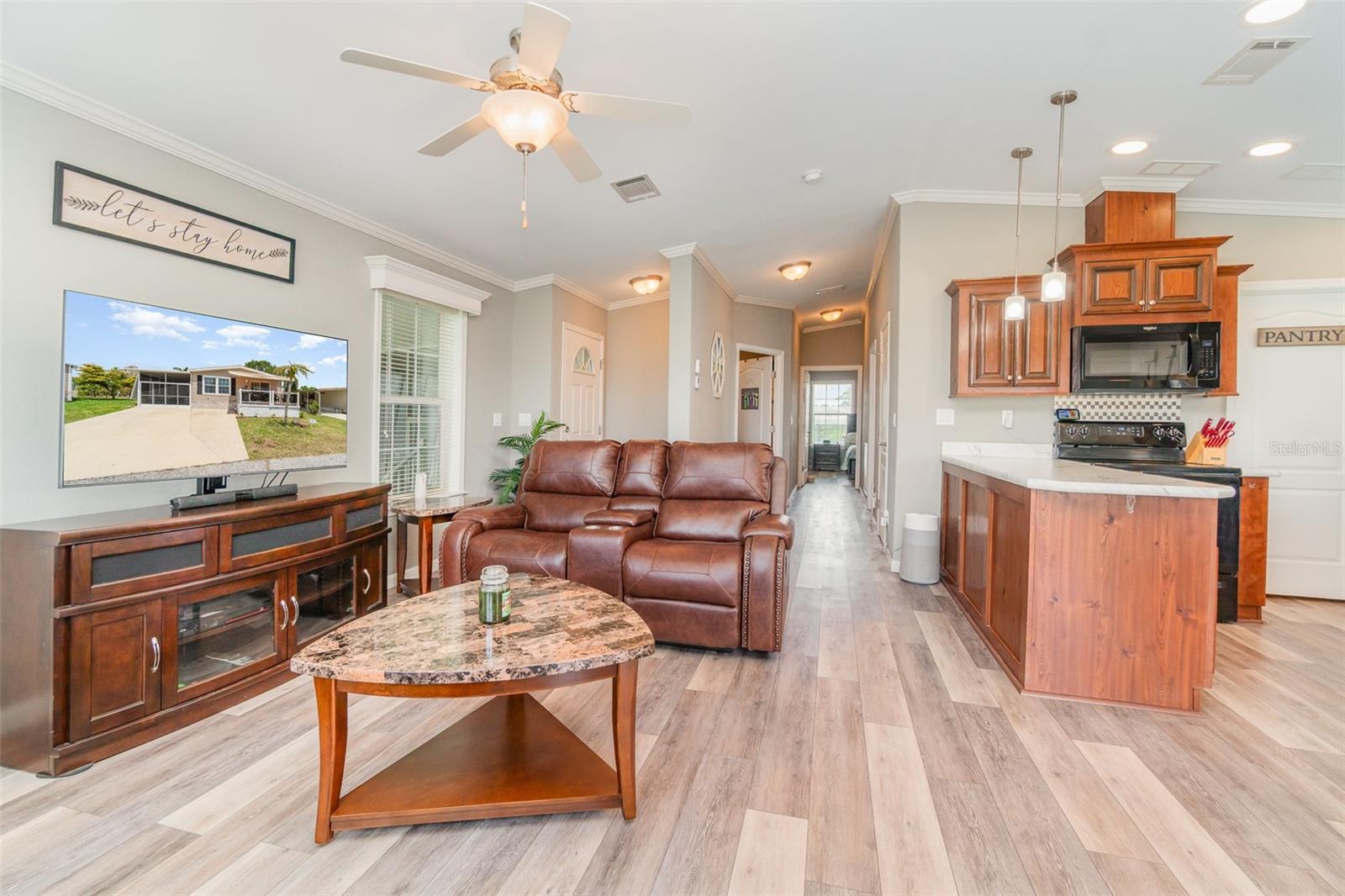 Image 4 of 36 For 714 Fairmount Drive