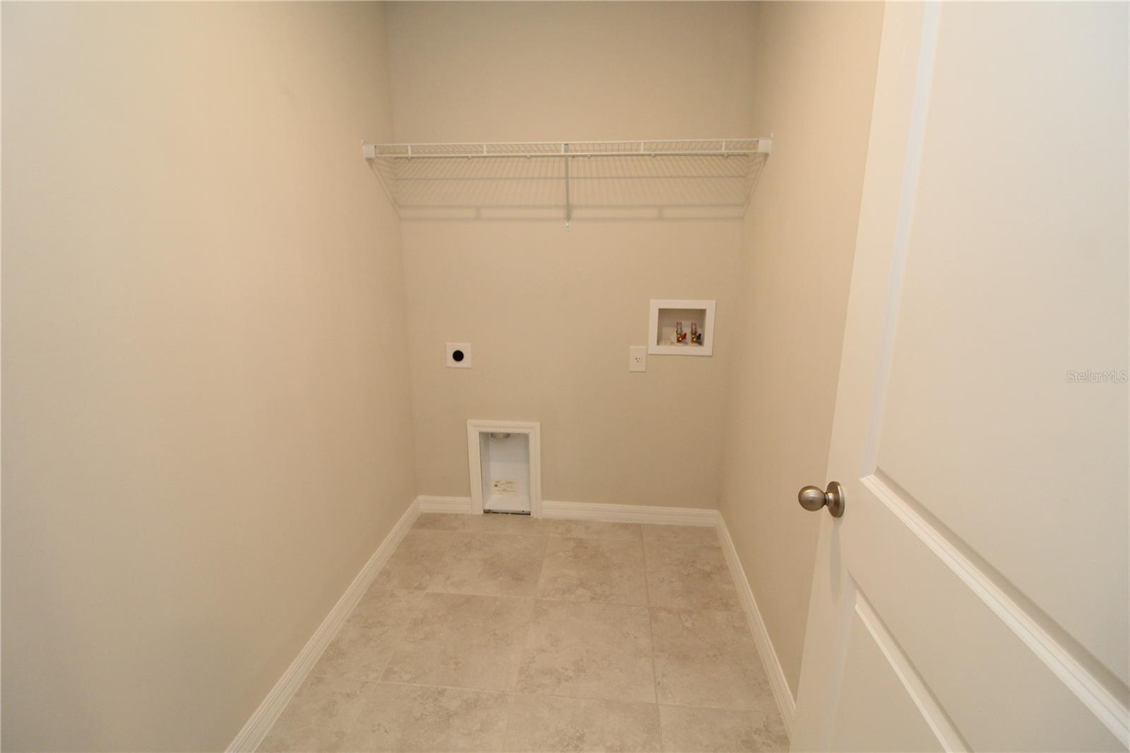 Image 24 of 34 For 4071 Conestoga Street