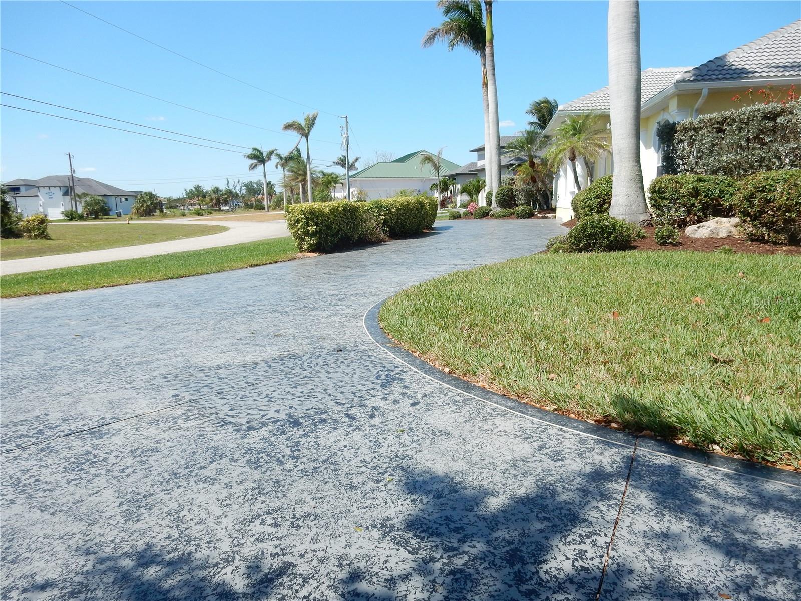 Image 20 of 60 For 15490 Seafoam Circle