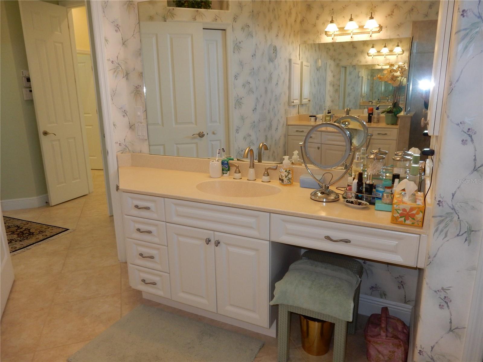 Image 47 of 60 For 15490 Seafoam Circle