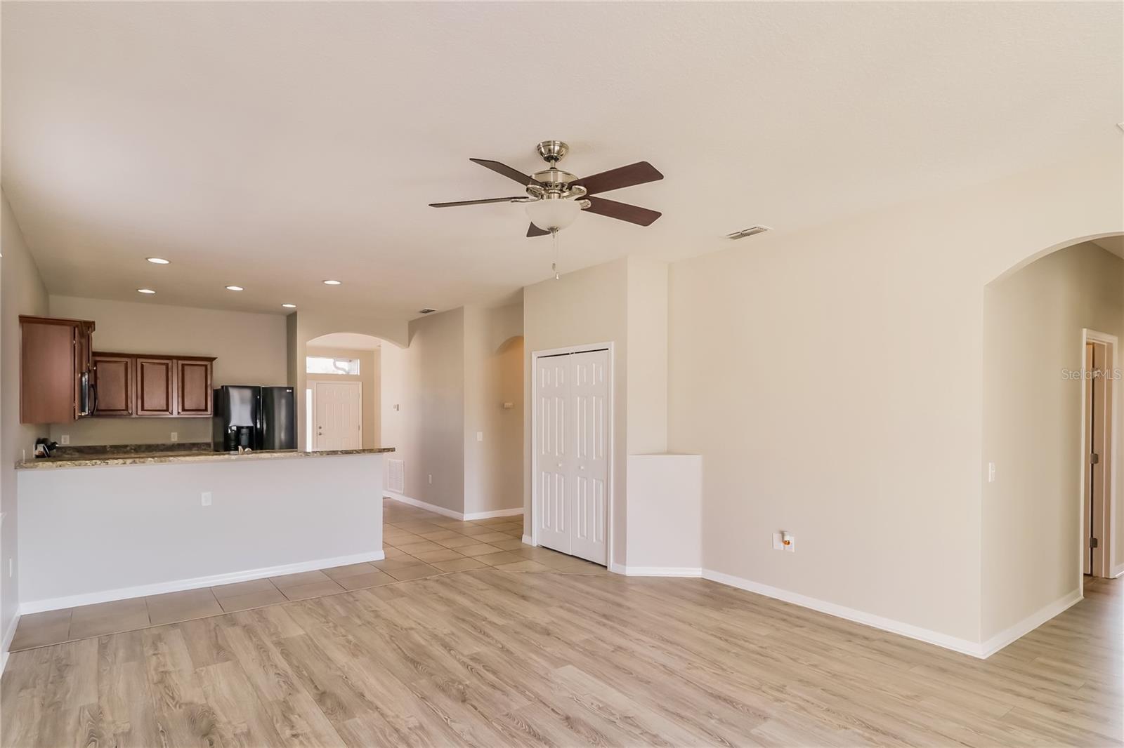Image 4 of 14 For 804 Krenson Woods Lane