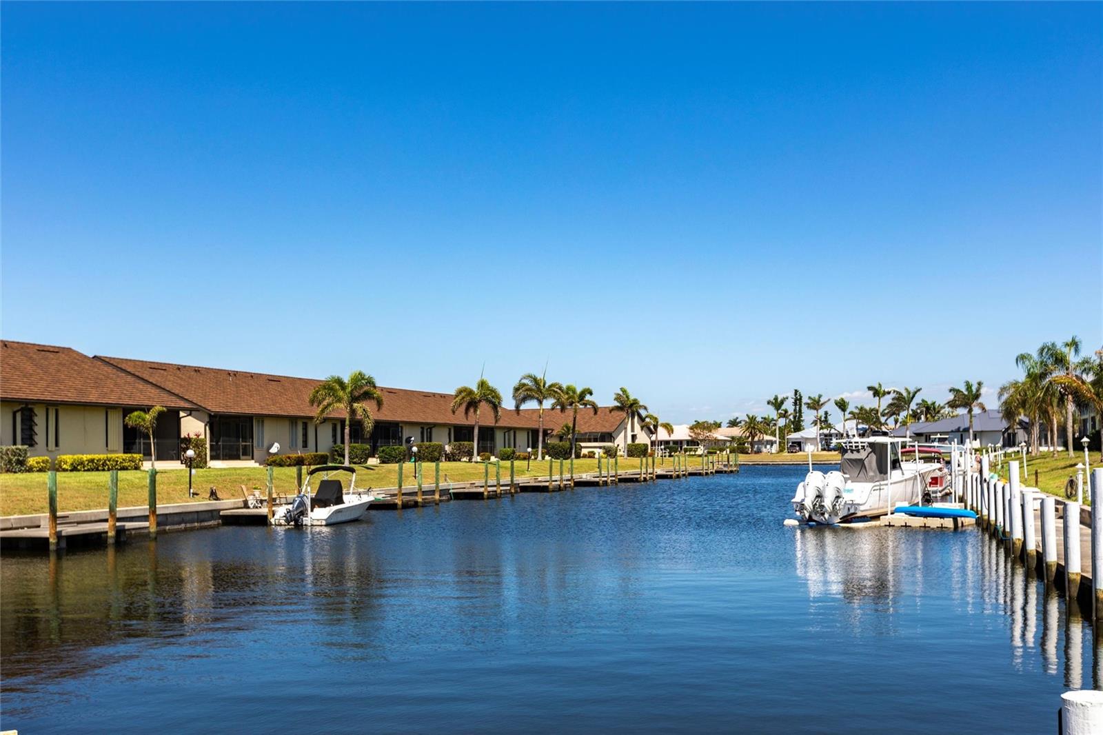 Image 19 of 31 For 4000 Bal Harbor Boulevard 124