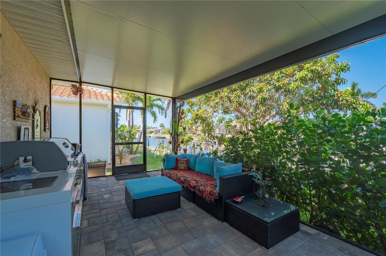 Image 36 of 57 For 211 Lido Drive