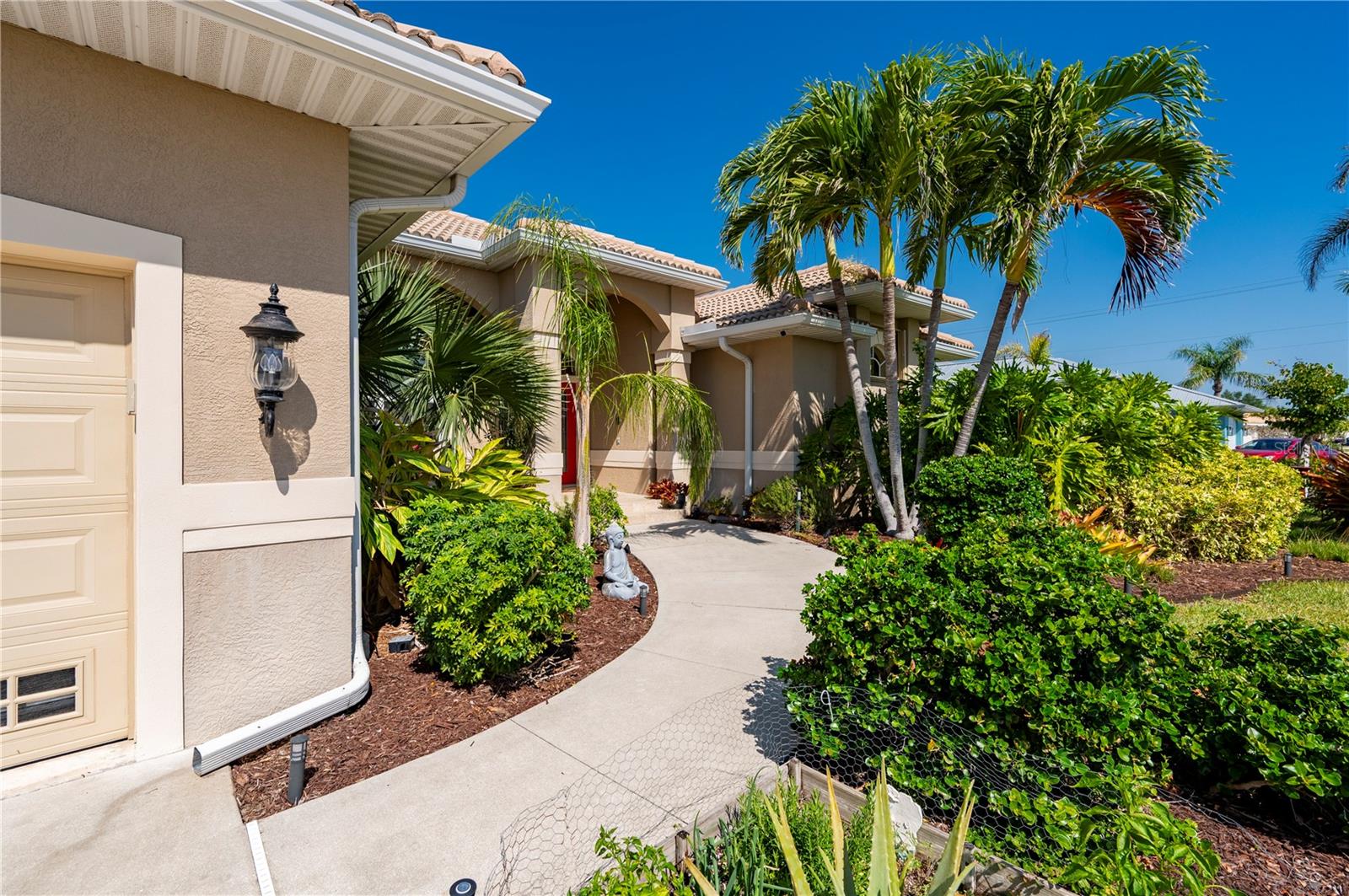 Image 6 of 57 For 211 Lido Drive