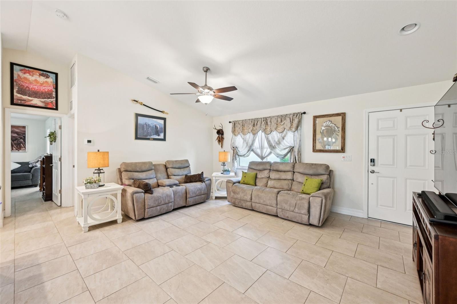Image 4 of 36 For 4463 Cromey Road