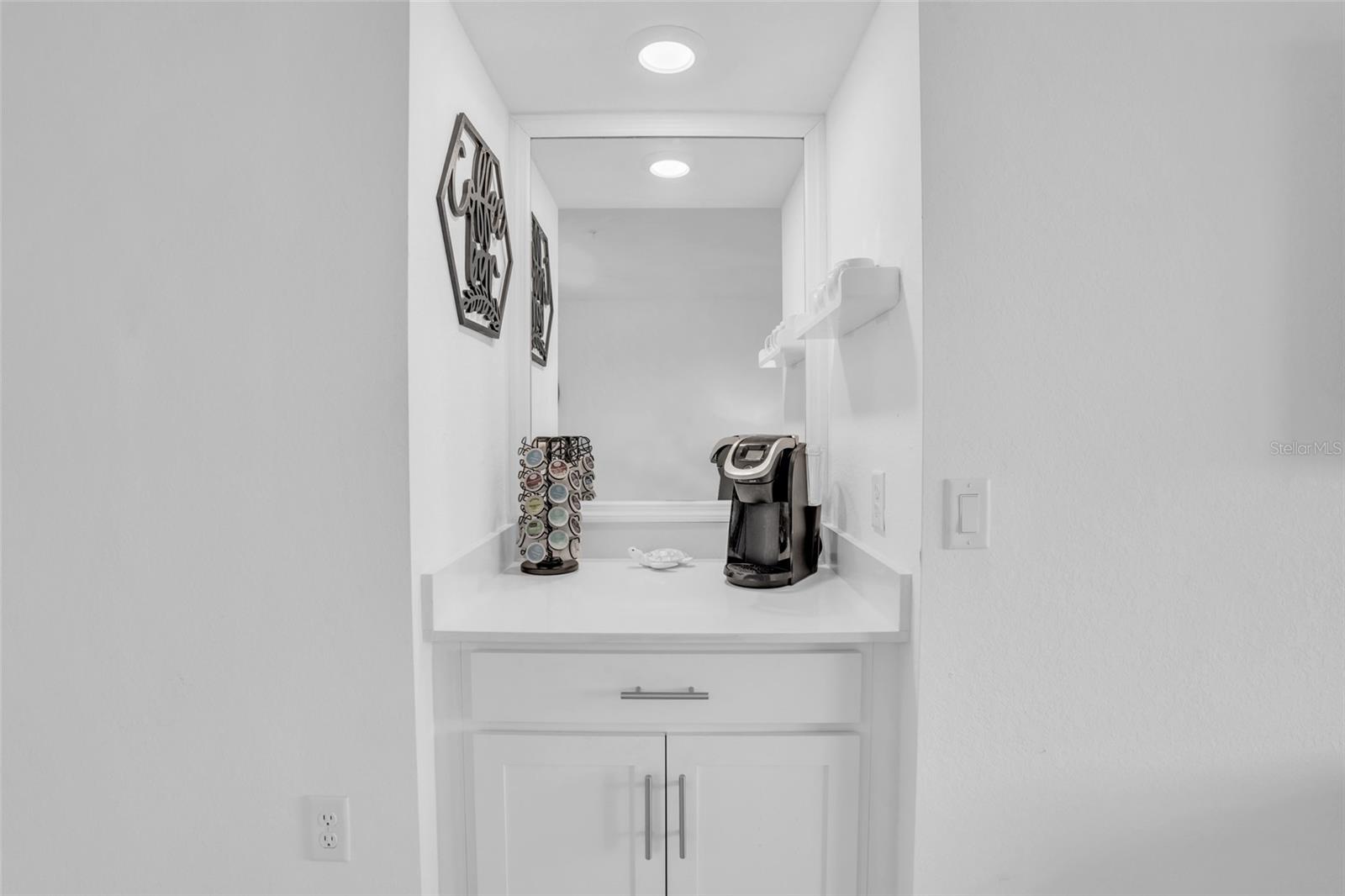 Image 12 of 42 For 14204 Heritage Landing Boulevard 712