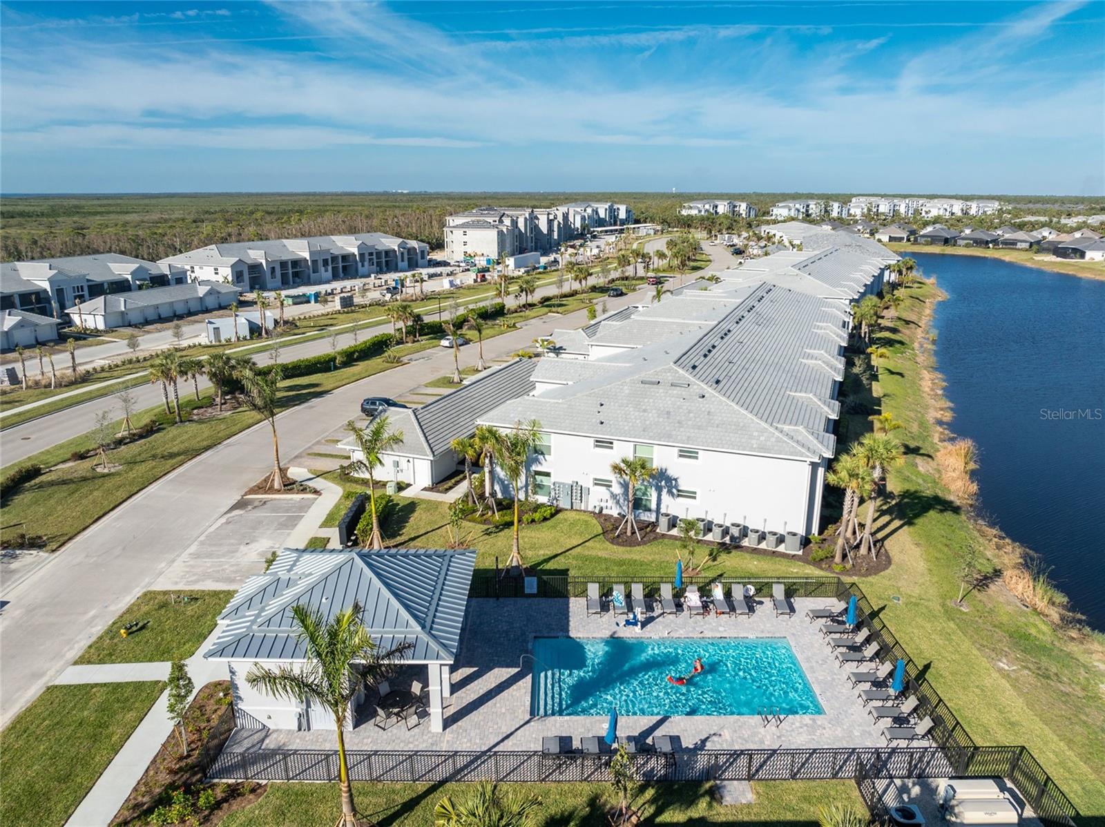 Image 26 of 42 For 14204 Heritage Landing Boulevard 712