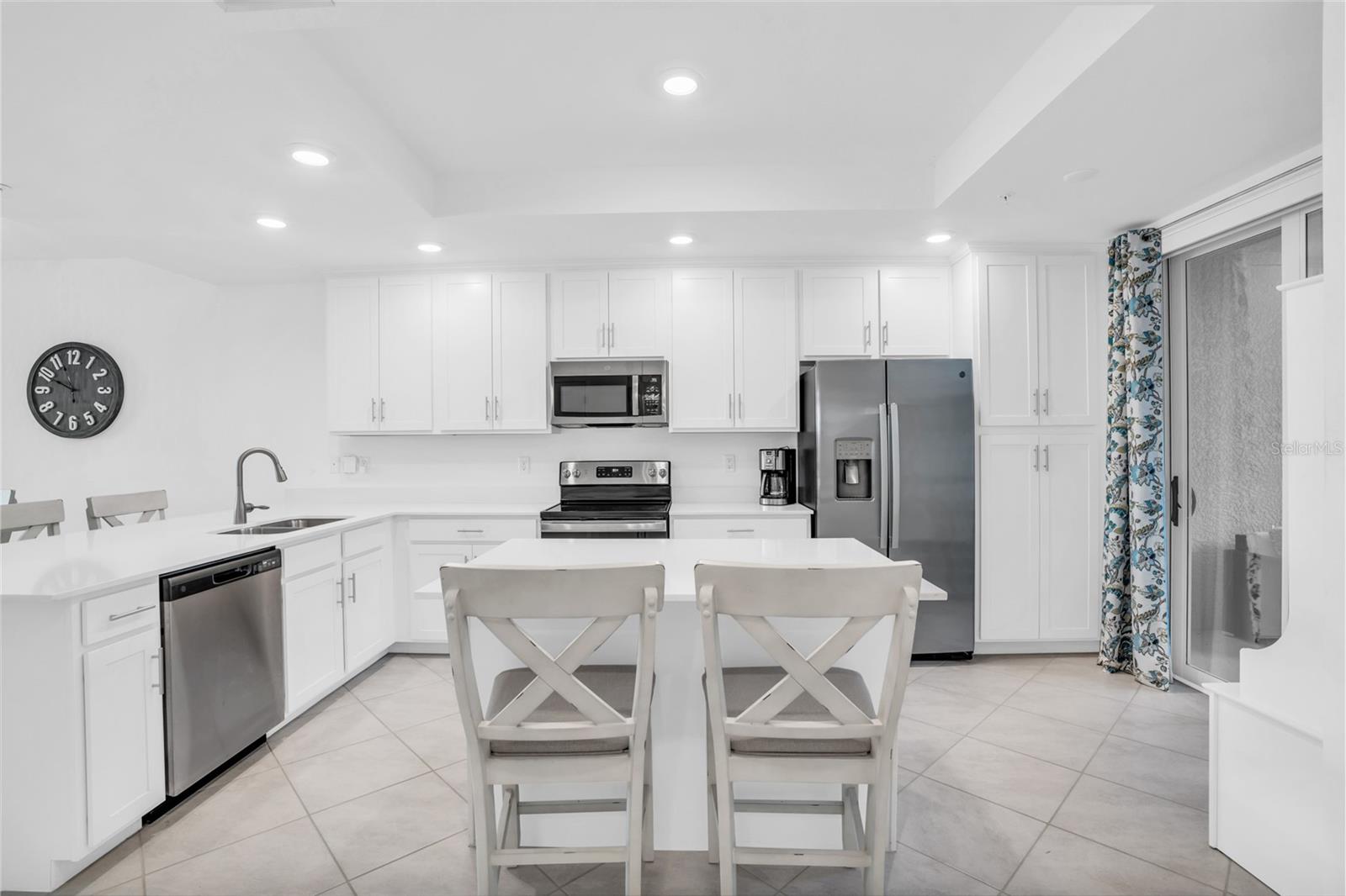 Image 5 of 42 For 14204 Heritage Landing Boulevard 712