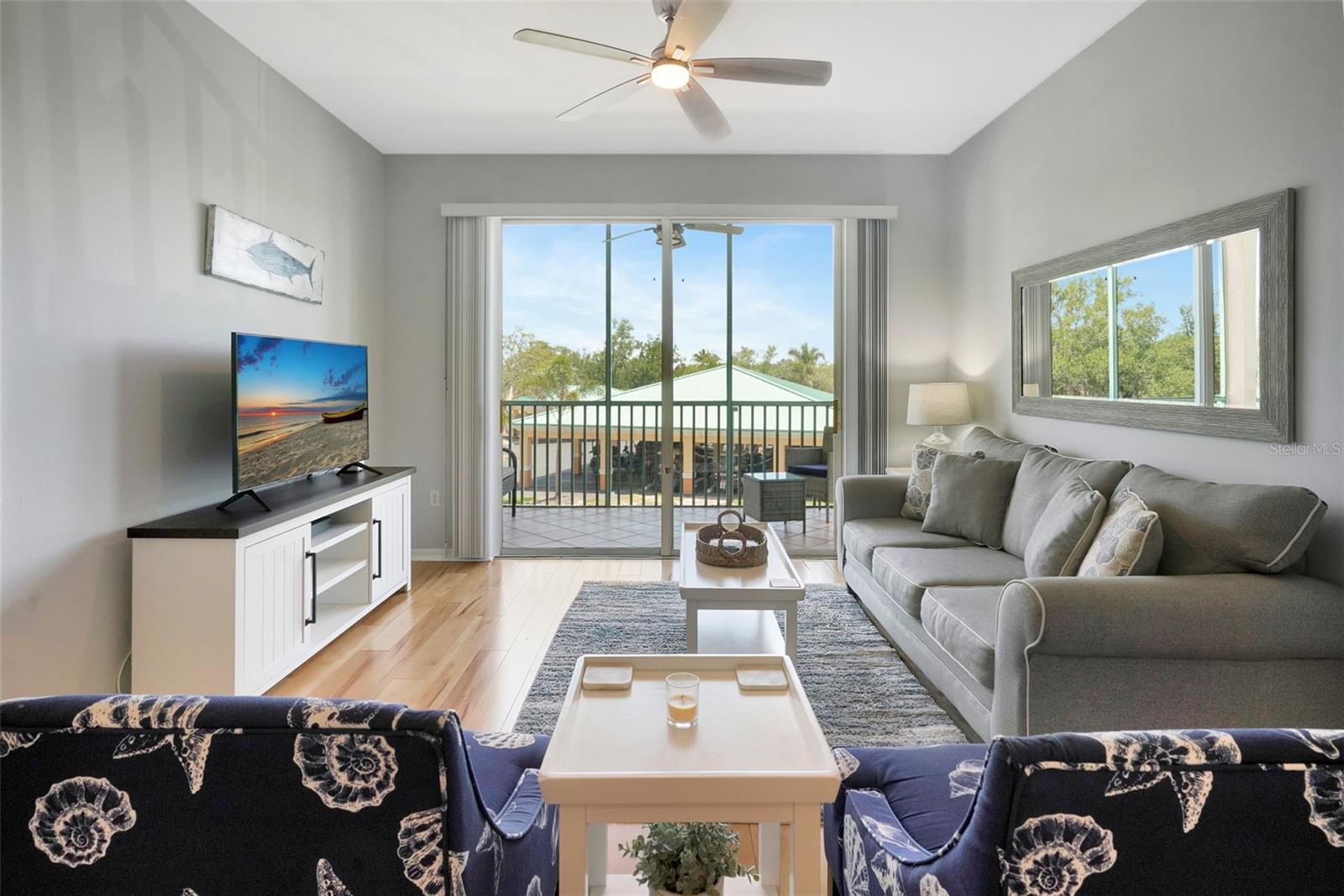 Image 19 of 35 For 2090 Matecumbe Key Road 1207