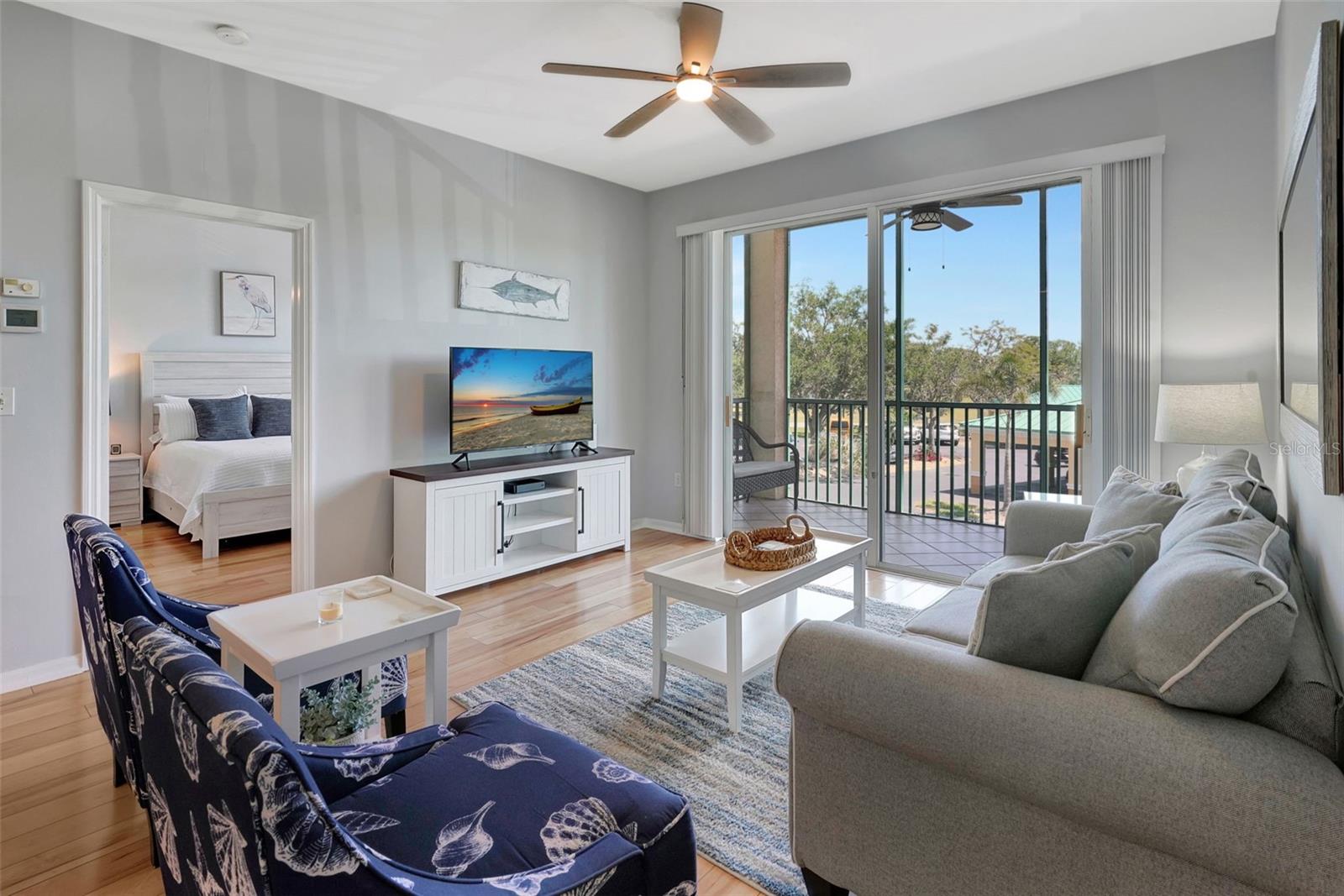 Image 21 of 35 For 2090 Matecumbe Key Road 1207