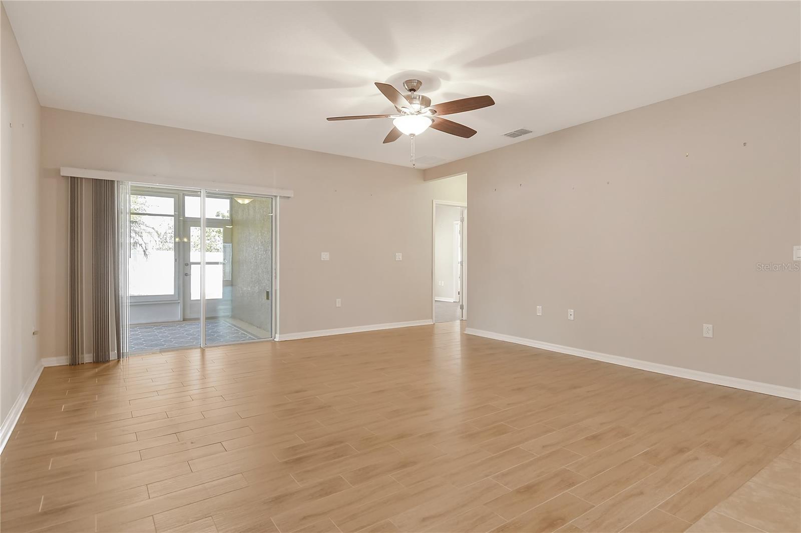 Image 13 of 50 For 27854 Arrowhead Circle