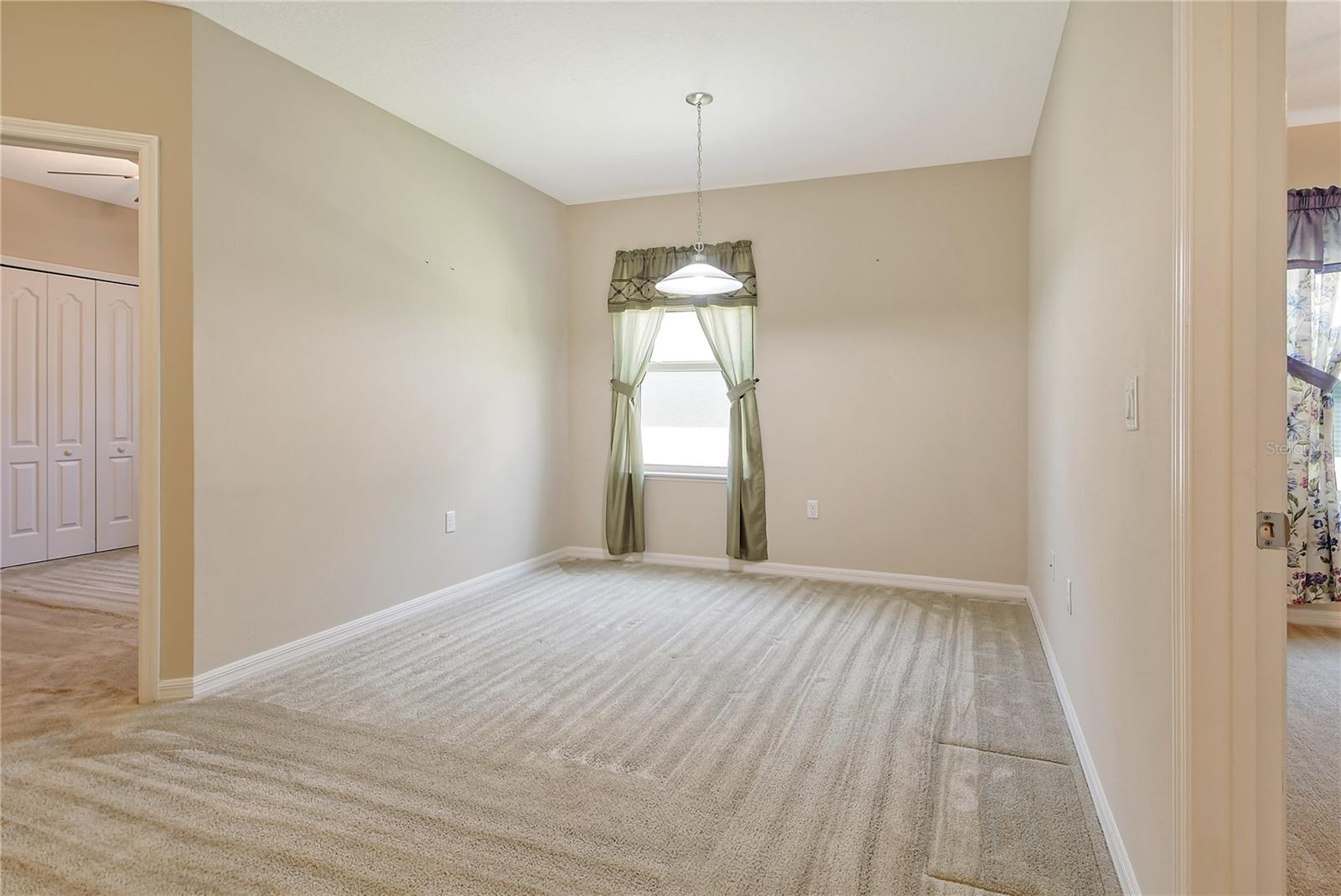 Image 16 of 50 For 27854 Arrowhead Circle