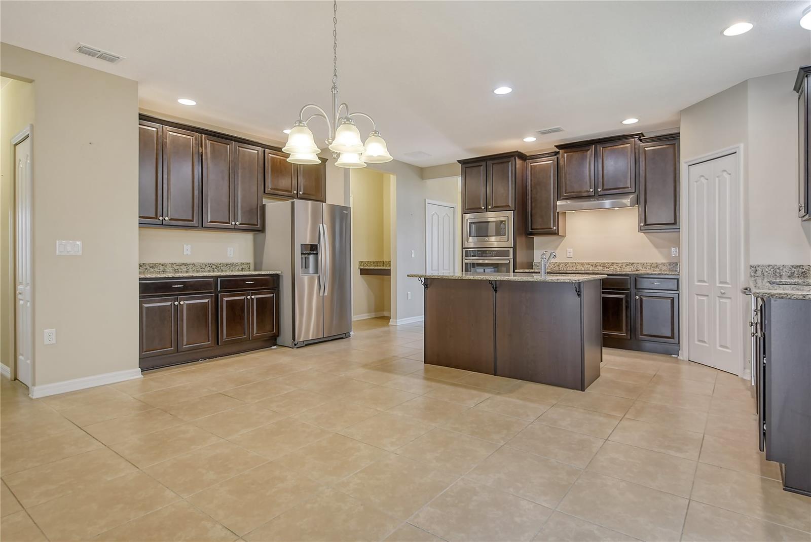 Image 17 of 50 For 27854 Arrowhead Circle