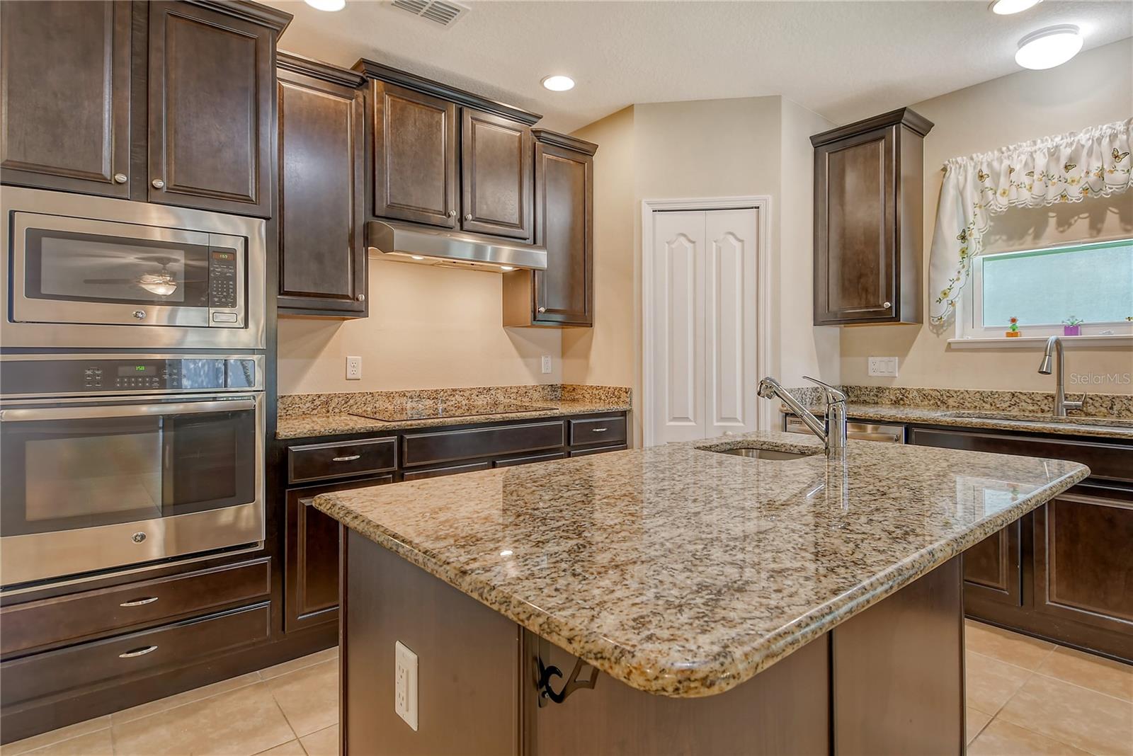 Image 18 of 50 For 27854 Arrowhead Circle