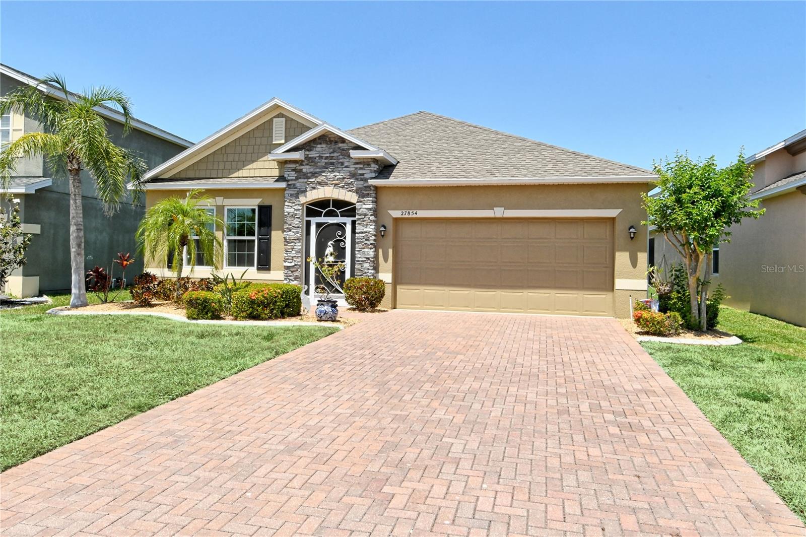 Image 3 of 50 For 27854 Arrowhead Circle