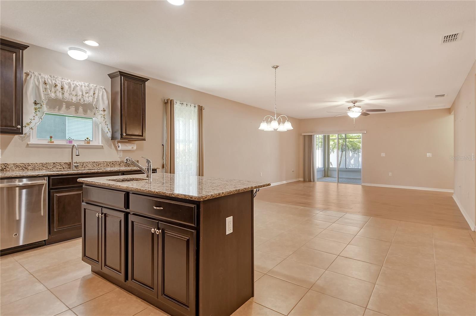 Image 9 of 50 For 27854 Arrowhead Circle