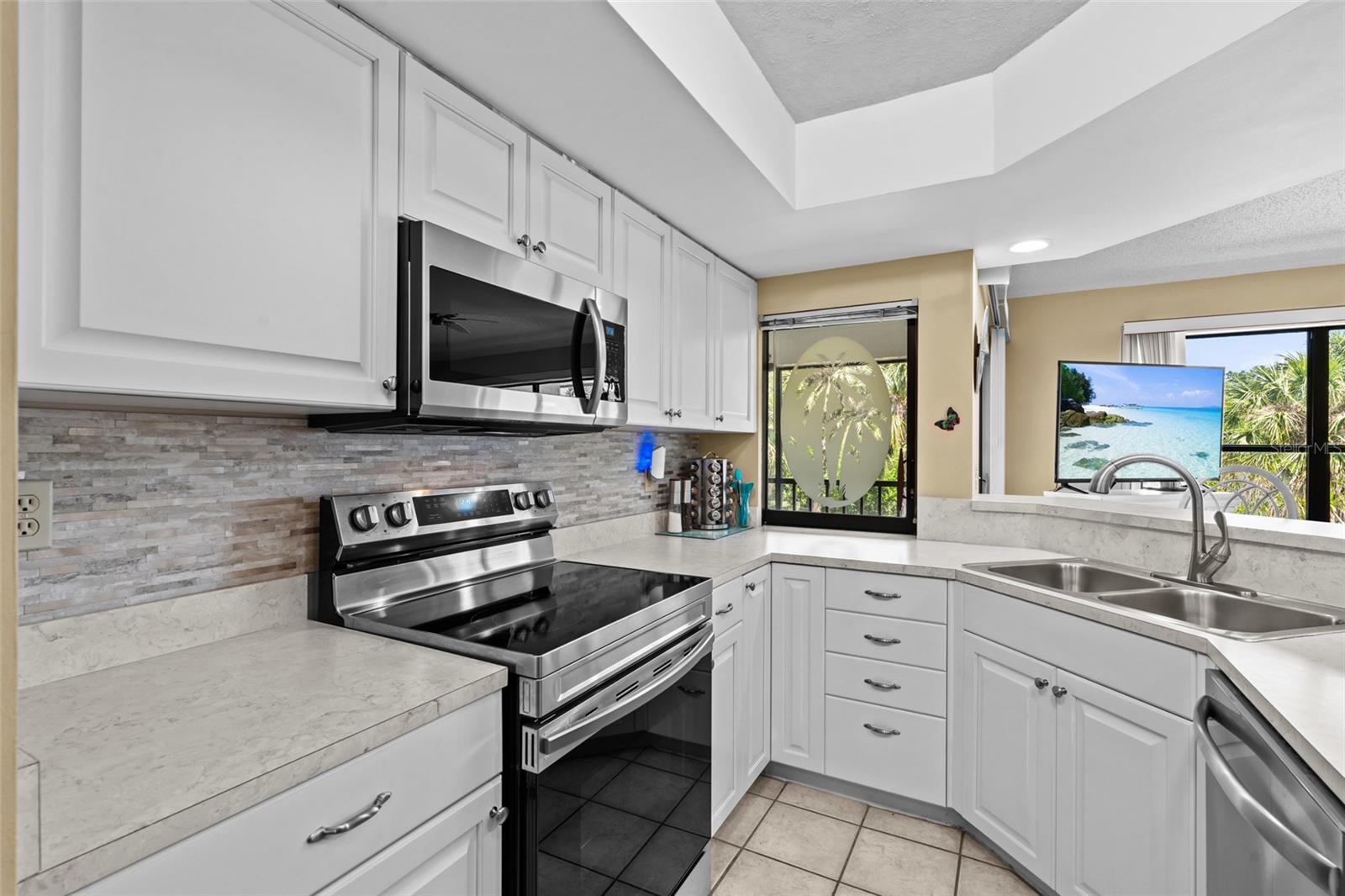 Image 10 of 29 For 13351 Greengate Boulevard 427