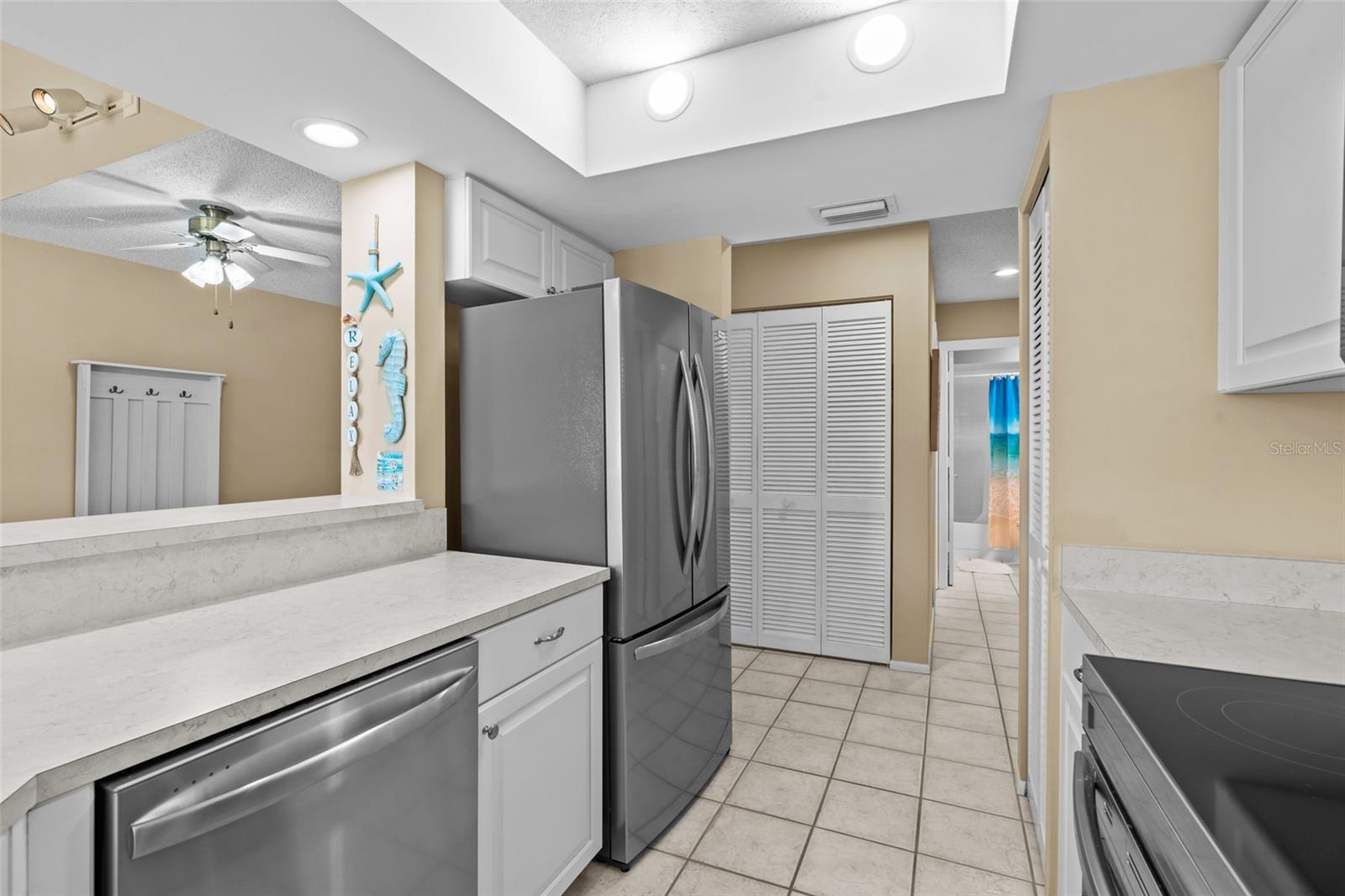 Image 11 of 29 For 13351 Greengate Boulevard 427