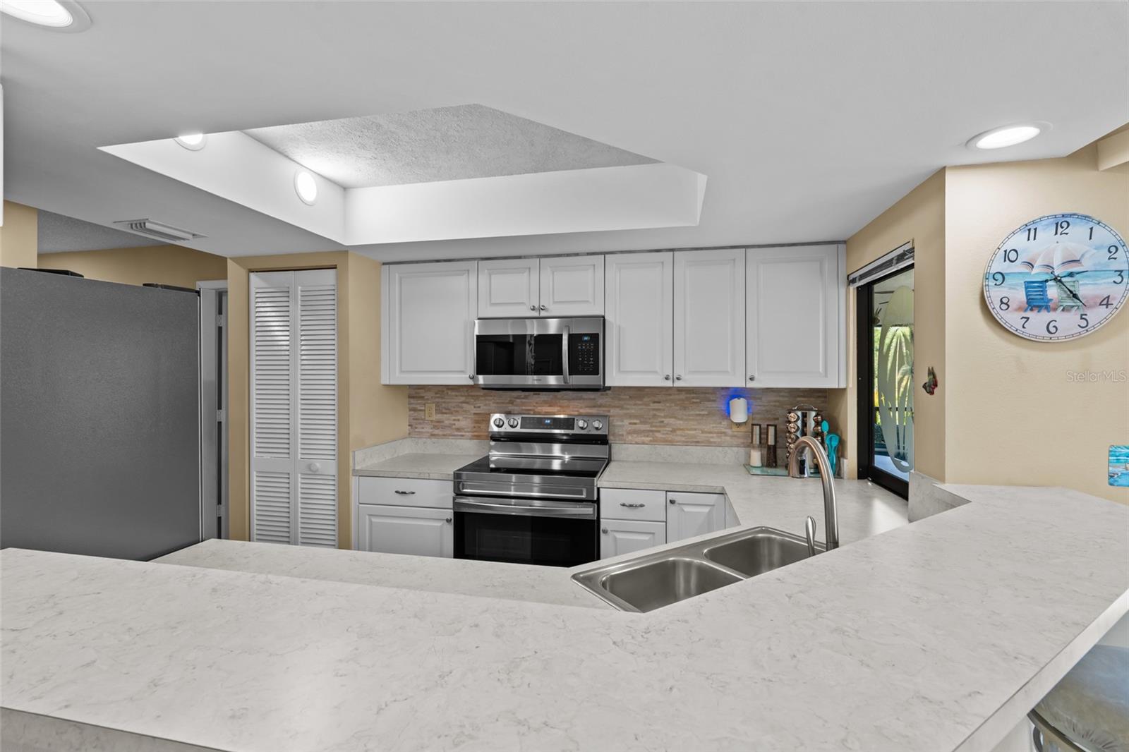 Image 9 of 29 For 13351 Greengate Boulevard 427