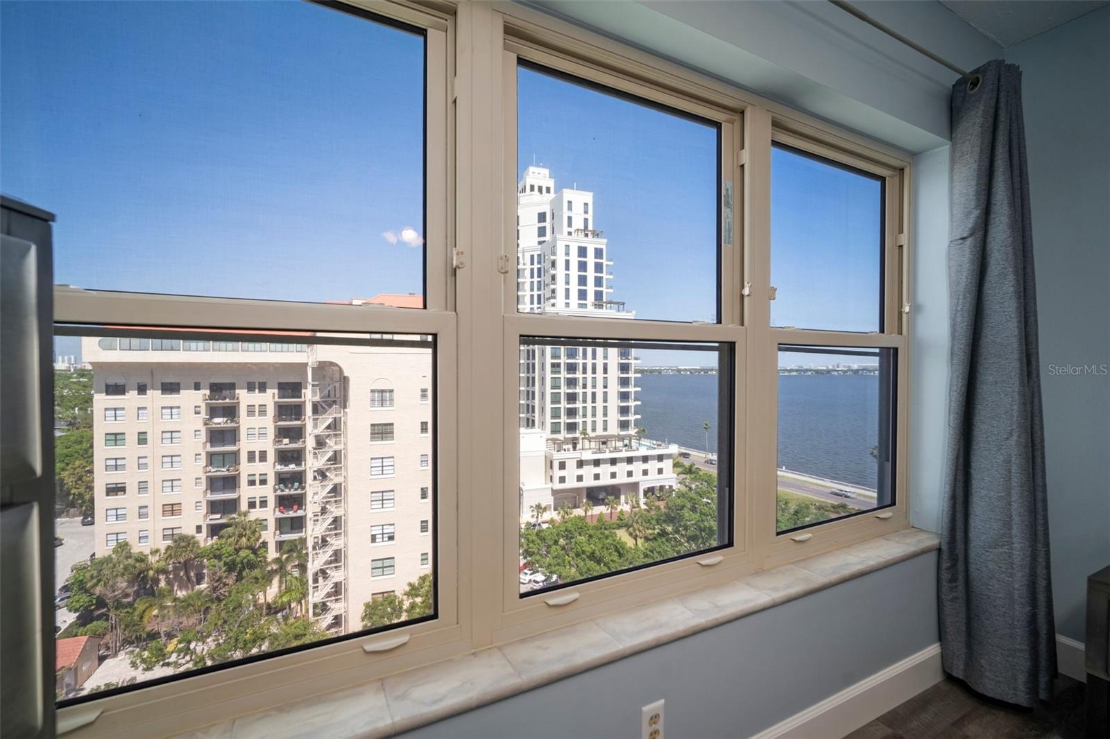 Image 32 of 67 For 2401 Bayshore Boulevard 1204
