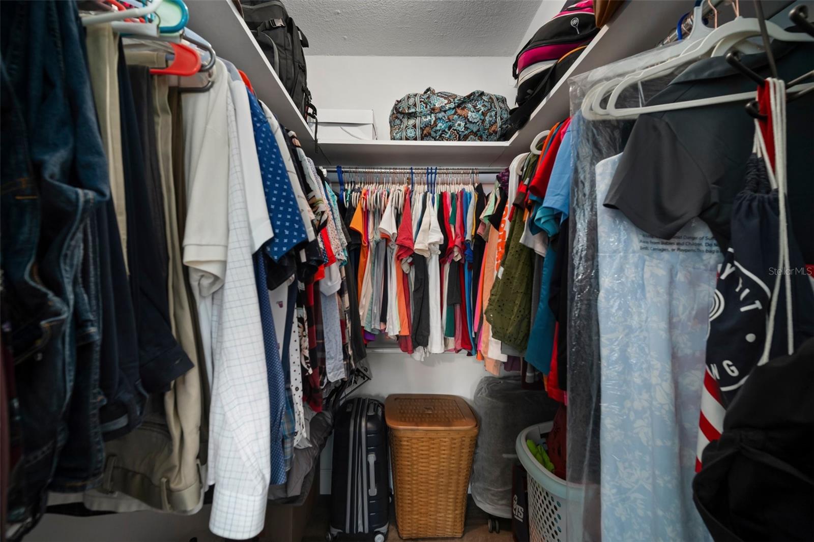 Image 39 of 67 For 2401 Bayshore Boulevard 1204