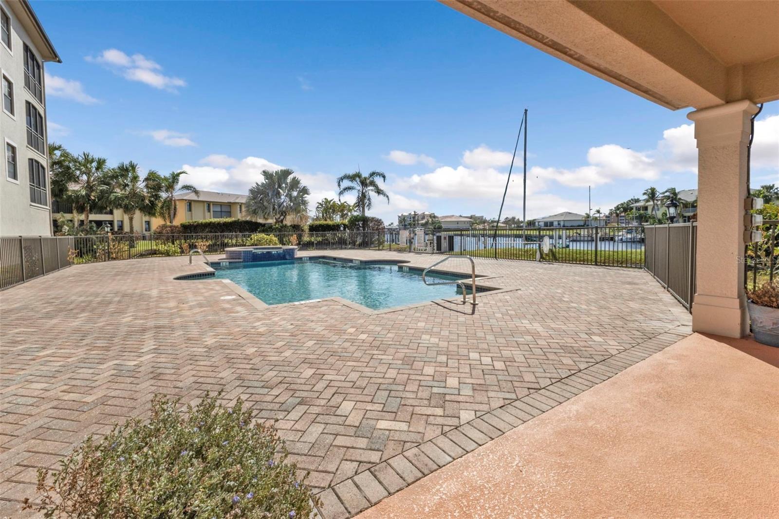 Image 43 of 45 For 1349 Aqui Esta Drive 121