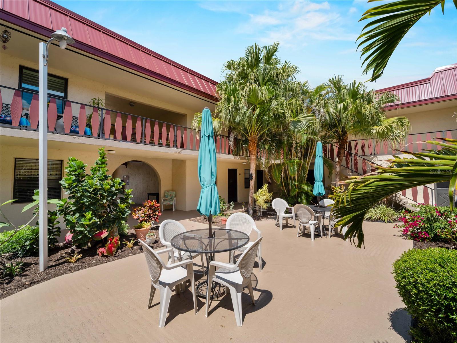 Image 31 of 36 For 72 Boundary Boulevard 226