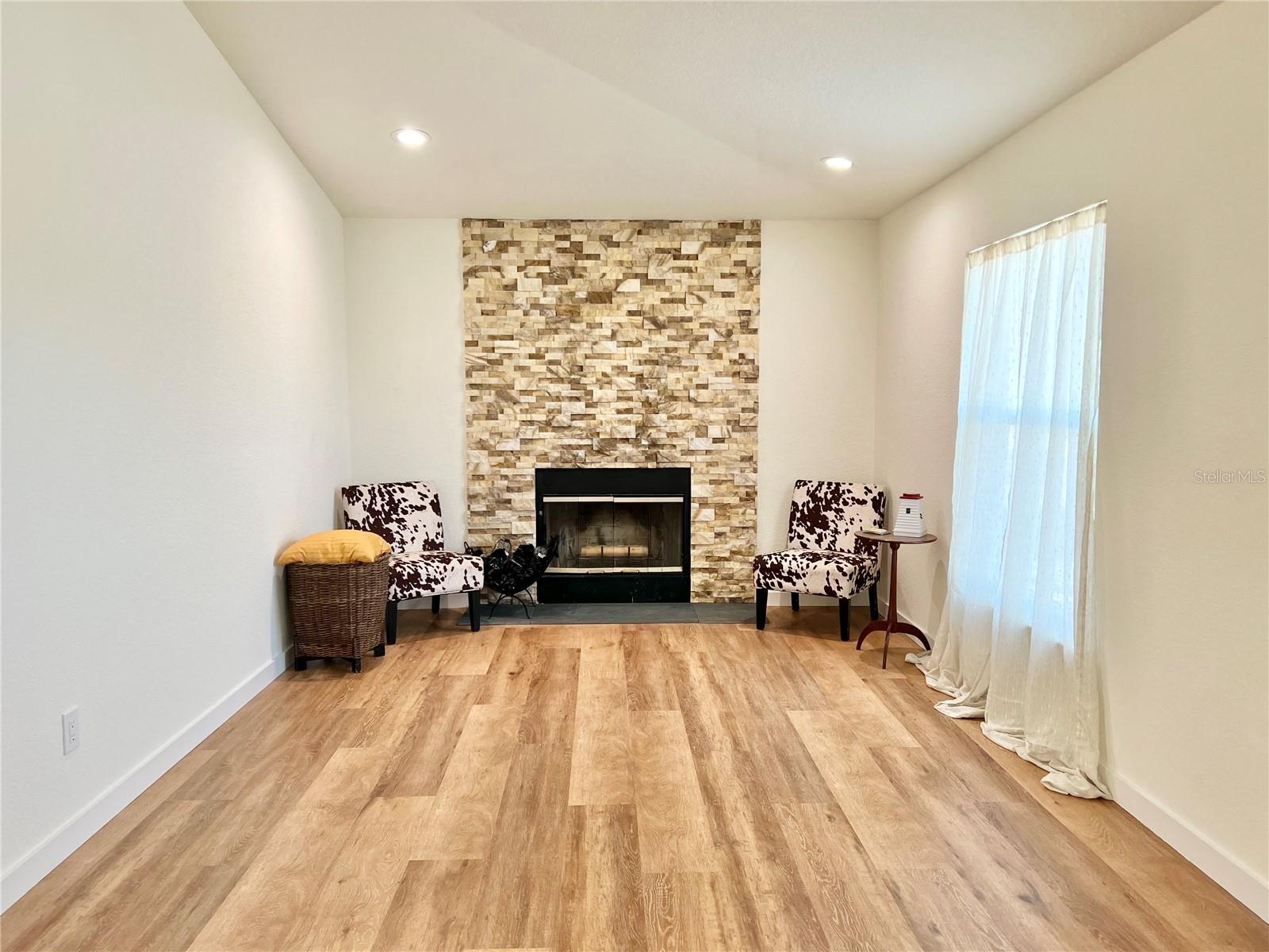 Image 14 of 35 For 6308 Grove Boulevard