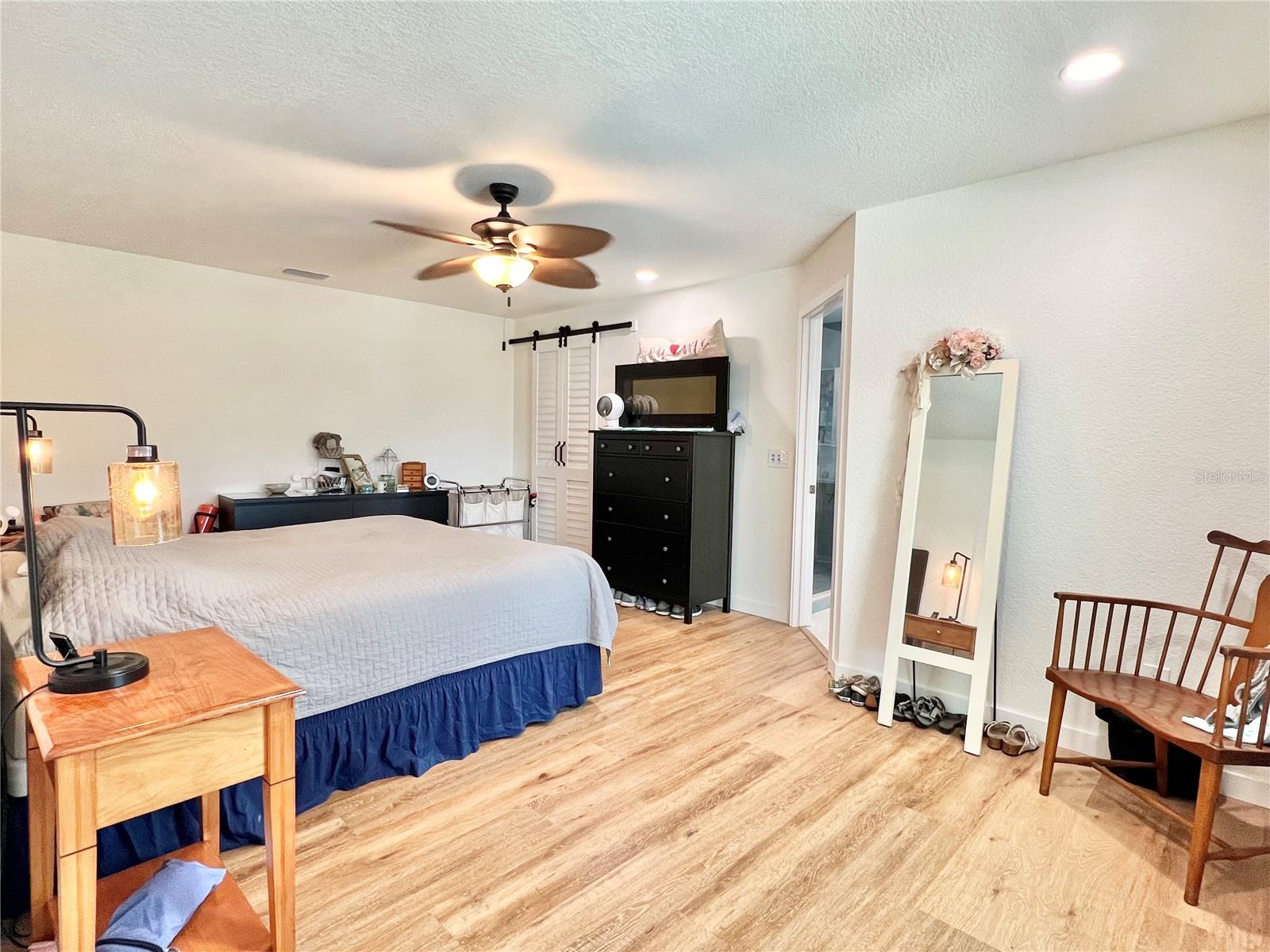 Image 21 of 35 For 6308 Grove Boulevard