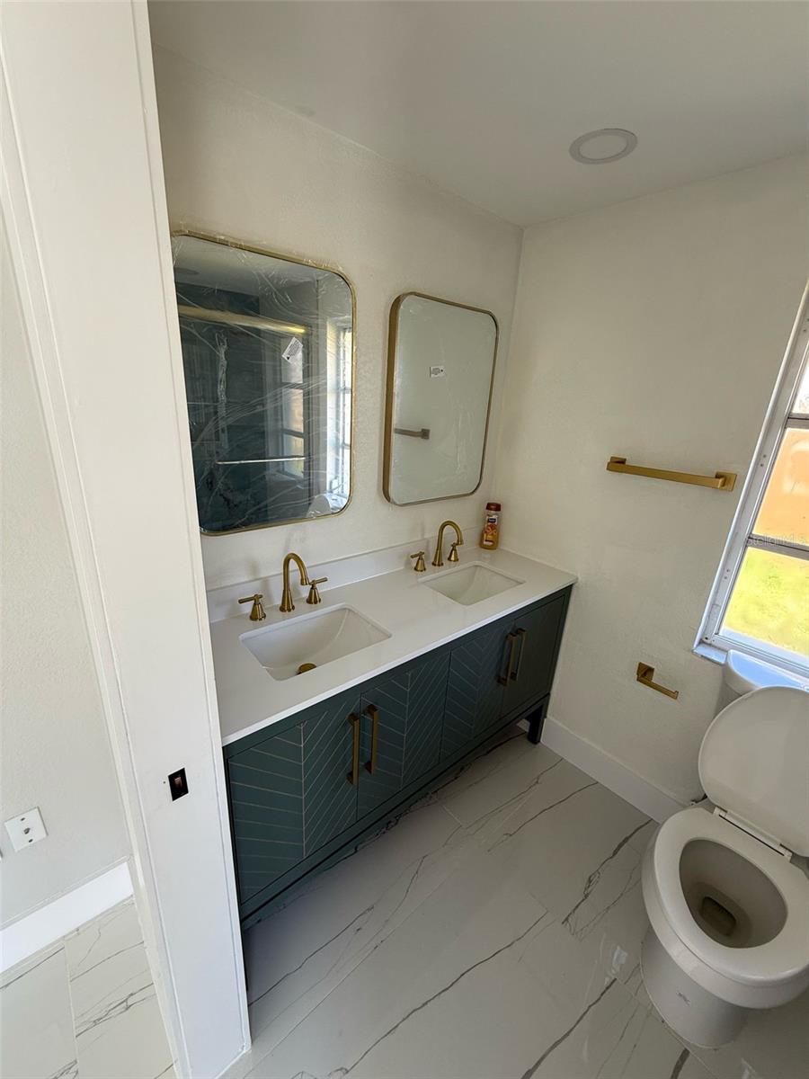 Image 15 of 22 For 20275 Gentry Avenue