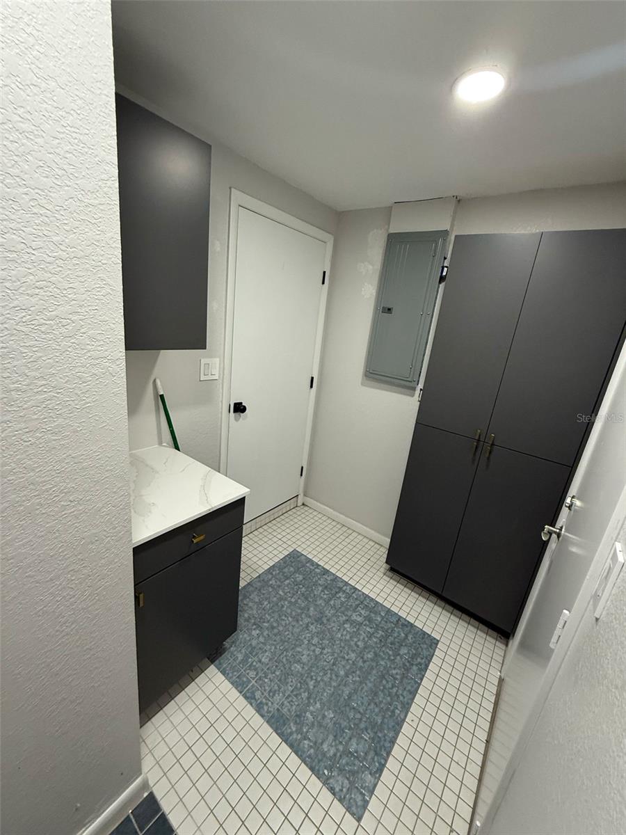 Image 6 of 22 For 20275 Gentry Avenue