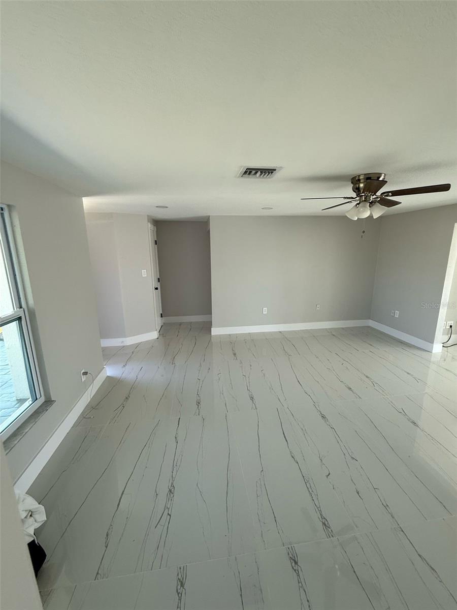 Image 7 of 22 For 20275 Gentry Avenue