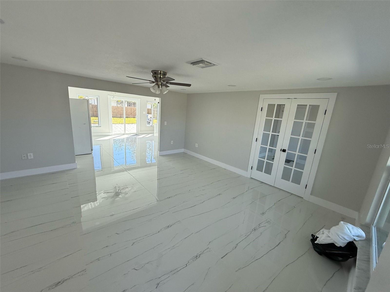 Image 9 of 22 For 20275 Gentry Avenue