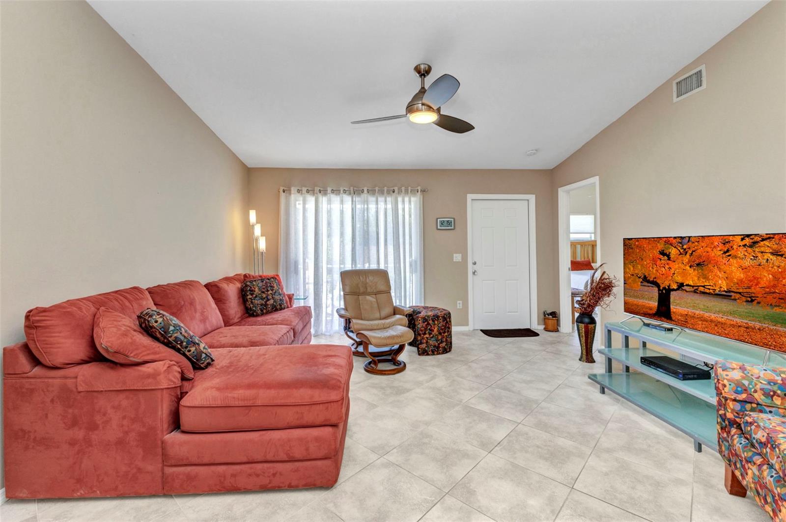 Image 4 of 54 For 3300 Loveland Boulevard 2801