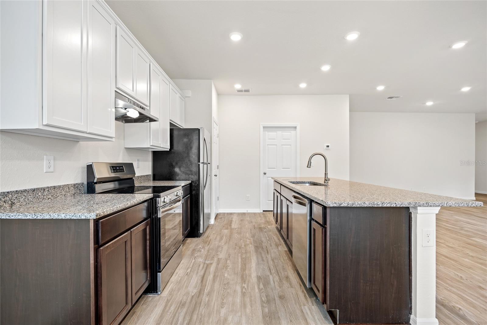 Image 10 of 46 For 27263 Deep Creek Boulevard