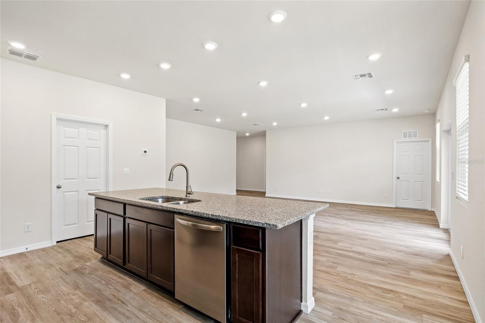 Image 13 of 46 For 27263 Deep Creek Boulevard