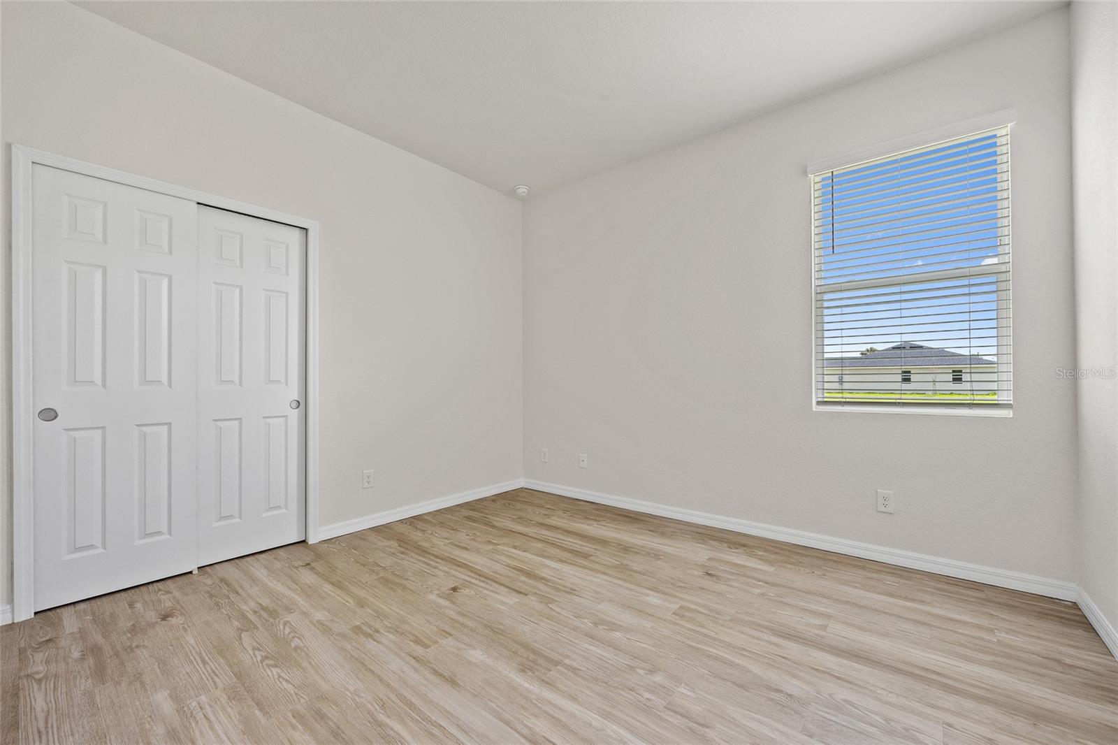 Image 21 of 46 For 27263 Deep Creek Boulevard