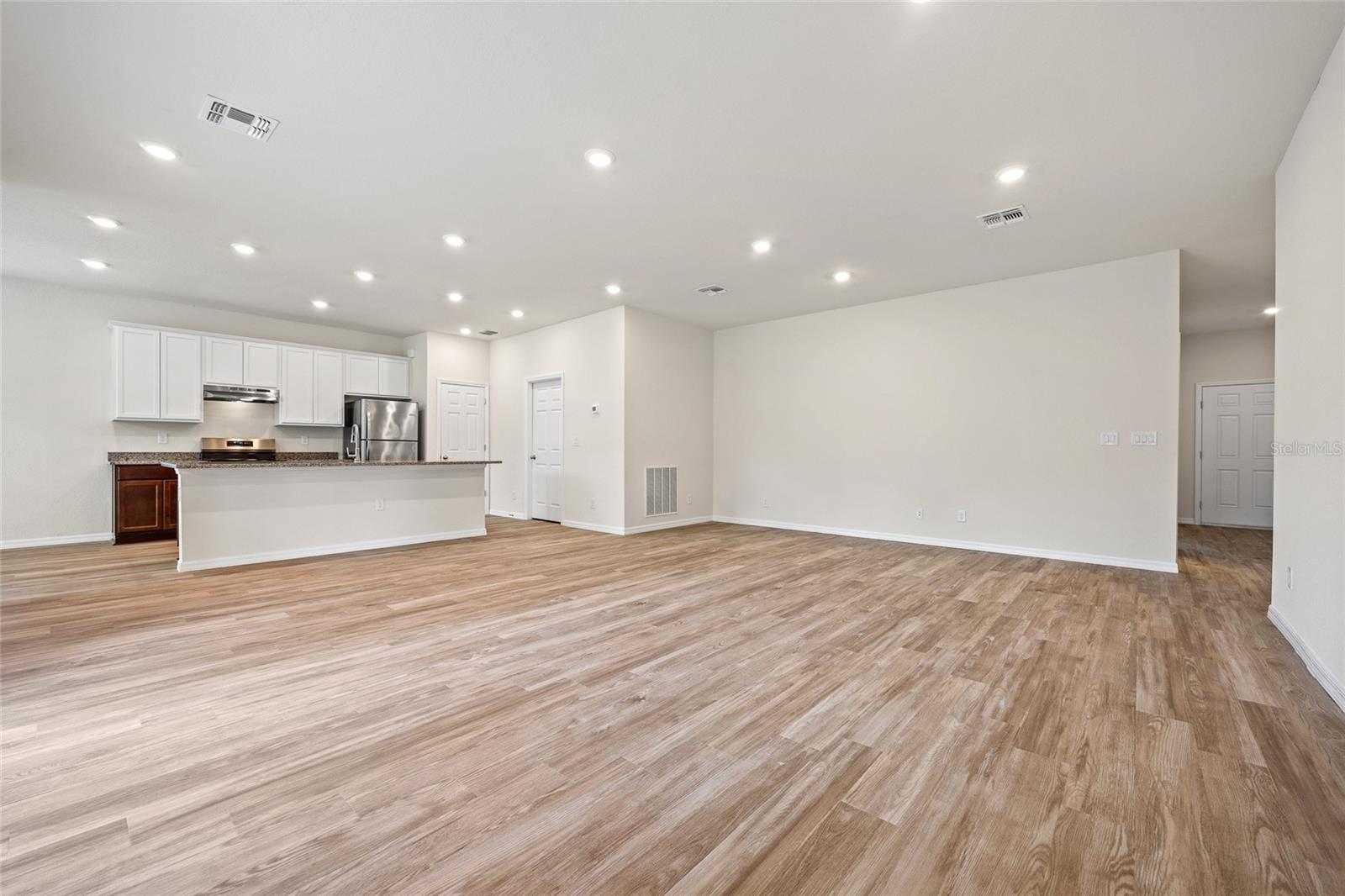 Image 4 of 46 For 27263 Deep Creek Boulevard