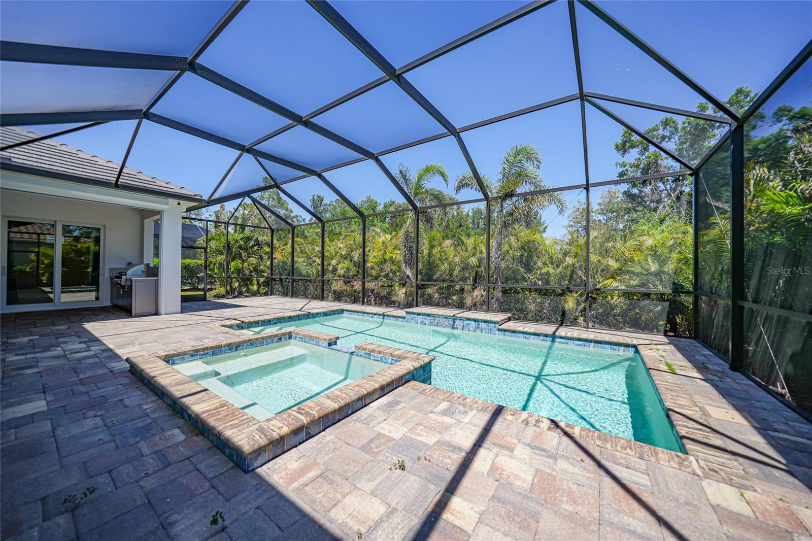 Image 33 of 52 For 12472 Davie Court