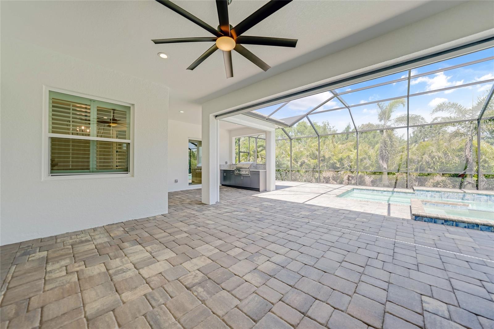 Image 35 of 52 For 12472 Davie Court