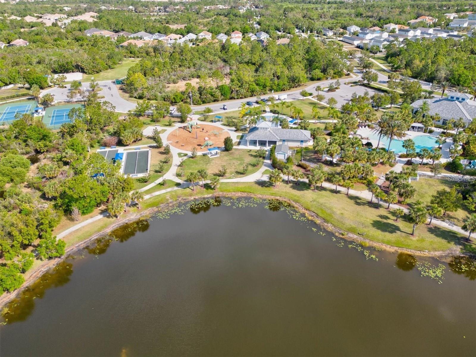 Image 36 of 52 For 12472 Davie Court