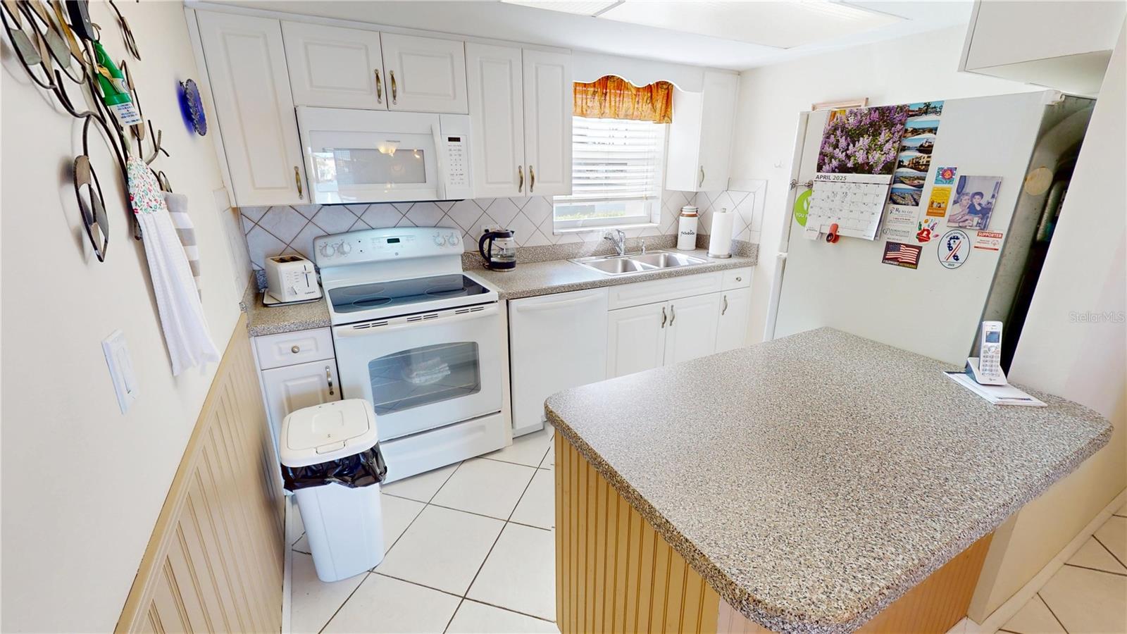 Image 10 of 29 For 311 Garvin Street 405a
