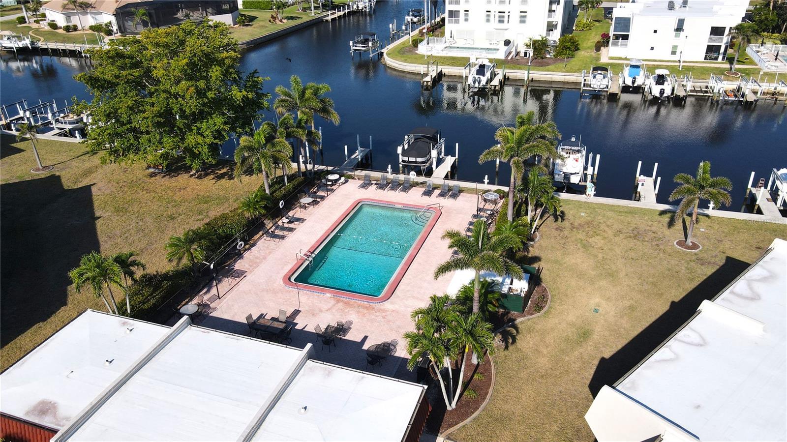 Image 27 of 29 For 311 Garvin Street 405a