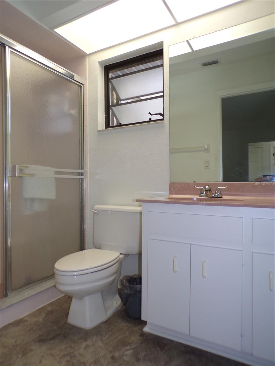 Image 16 of 28 For 1124 Barbour Avenue